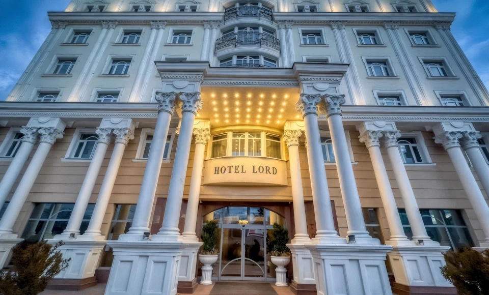 Hotel **** Hotel Lord **** Warsaw Airport / 0